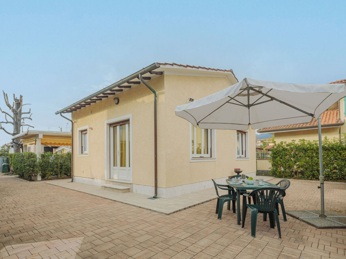 Manuela, maison 2 pièces avec jardin à Marina Pietrasanta - Photo 1