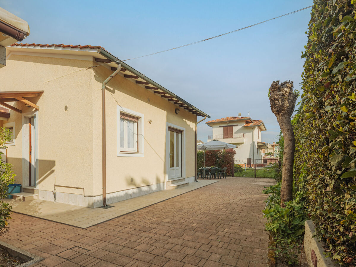 Manuela, maison 2 pièces avec jardin à Marina Pietrasanta - Photo 2