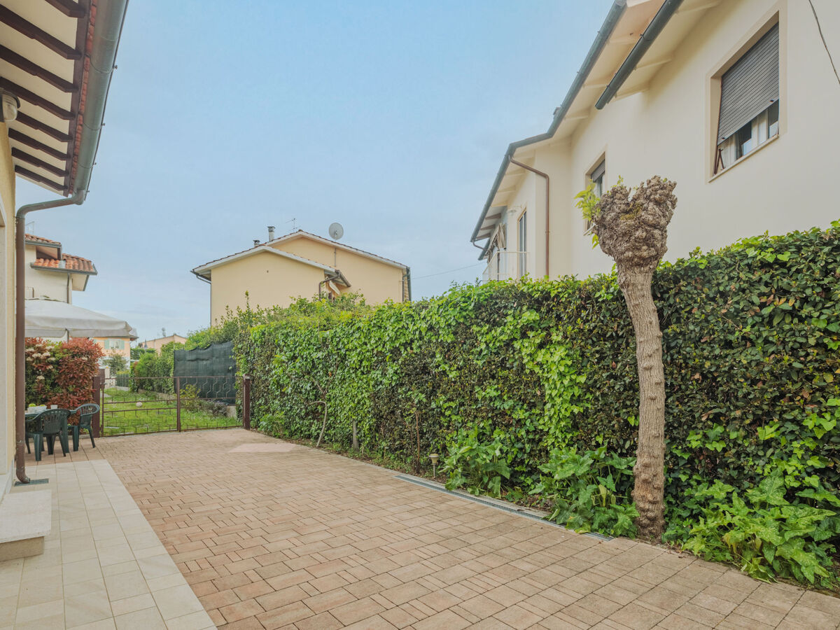 Manuela, maison 2 pièces avec jardin à Marina Pietrasanta - Photo 4