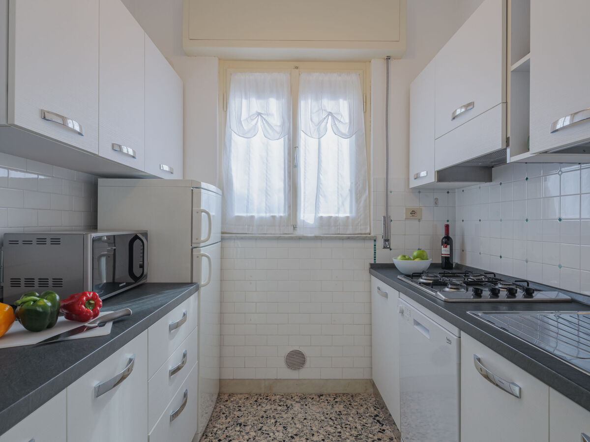 Manuela, maison 2 pièces avec jardin à Marina Pietrasanta - Photo 9