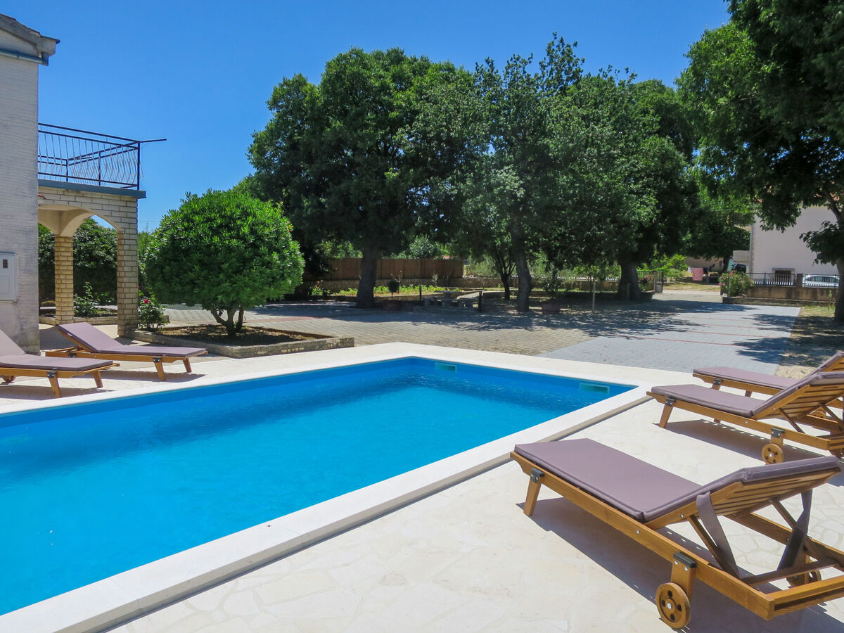 Maison Čulina avec piscine chauffée à Pridraga - Photo 23
