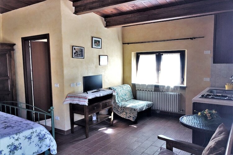 Gîte Cucciolo e Pisolo à Apecchio, piscine & jeux - Photo 3