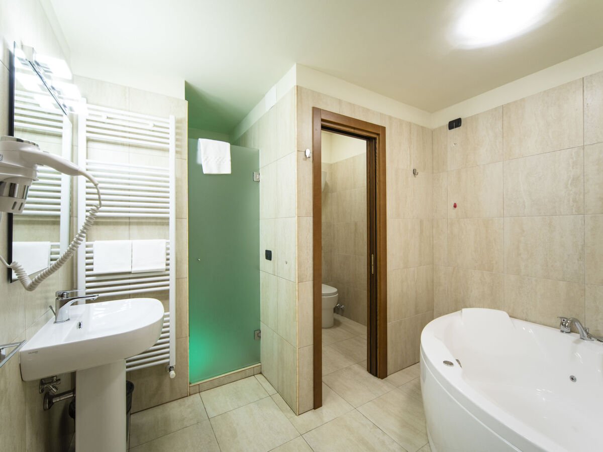 Borgo Carradori – Maison 8 chambres avec piscine - Photo 32