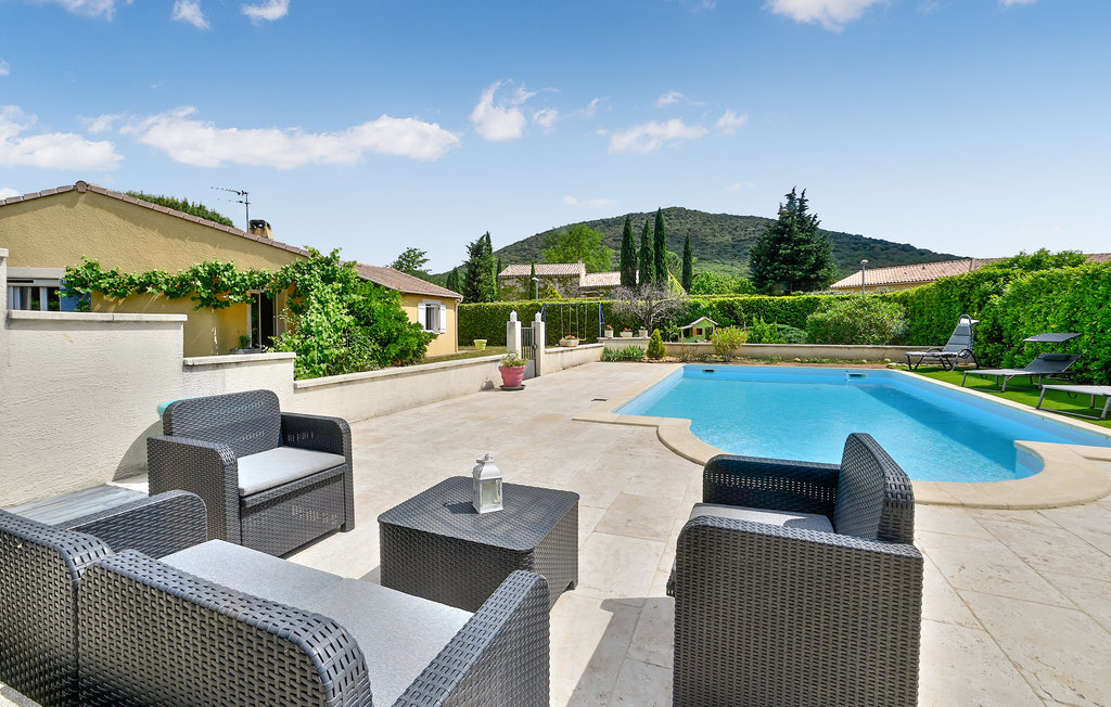 Maison provençale avec piscine privée à Malataverne - Photo 1