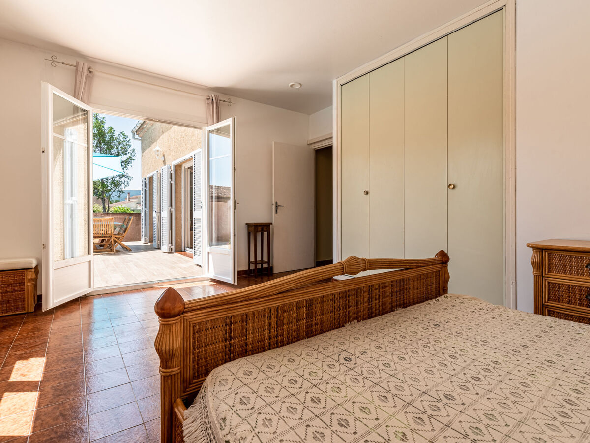 Maison Casella à Ghisonaccia, piscine et jardin - Photo 14