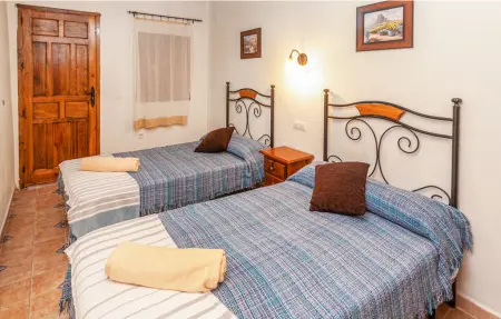 Maison 5 chambres avec piscine et vue montagnes : photo 24