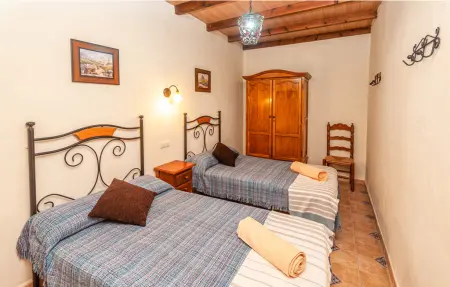 Maison 5 chambres avec piscine et vue montagnes : photo 25