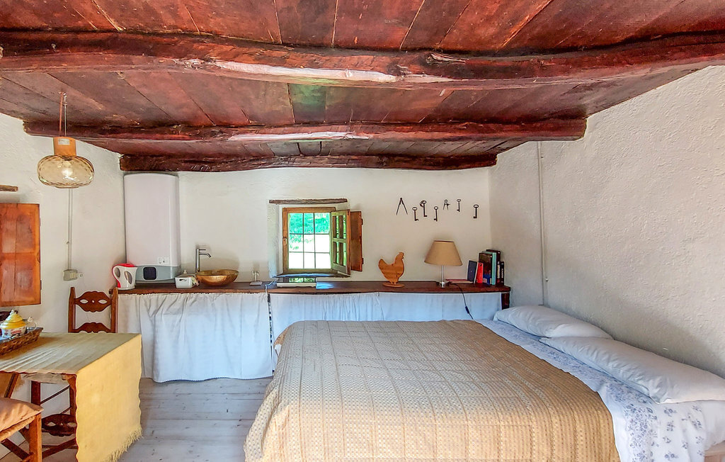 Maison rustique 25m² avec source naturelle à Artò - Photo 4