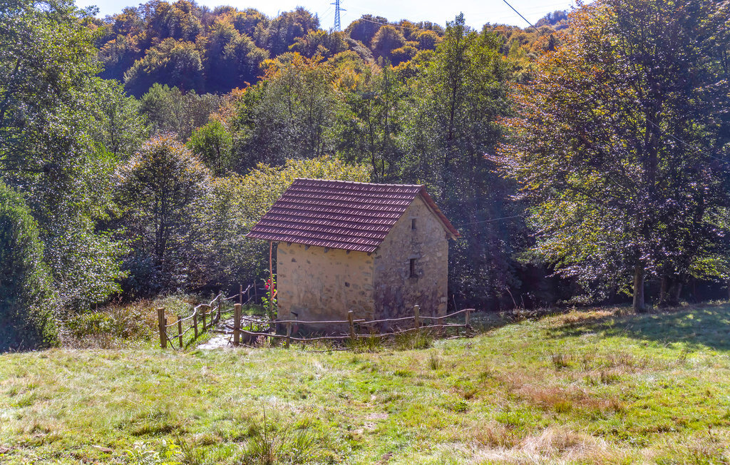 Maison rustique 25m² avec source naturelle à Artò - Photo 6
