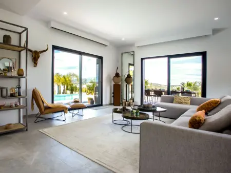 Villa Sareva – 250 m² avec piscine 11×4 m, vue vallée : photo 8
