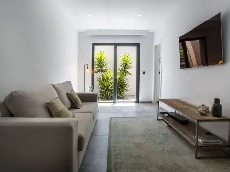 Villa Sareva – 250 m² avec piscine 11×4 m, vue vallée : photo 11
