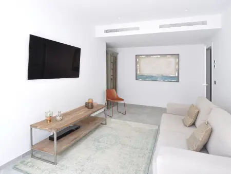 Villa Sareva – 250 m² avec piscine 11×4 m, vue vallée : photo 12