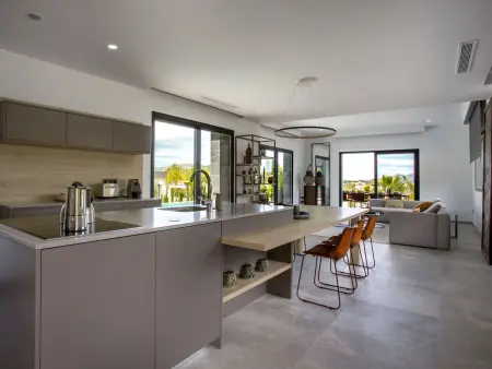 Villa Sareva – 250 m² avec piscine 11×4 m, vue vallée : photo 13