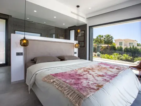 Villa Sareva – 250 m² avec piscine 11×4 m, vue vallée : photo 17