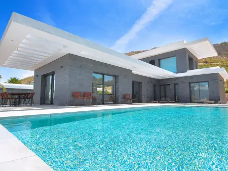 Villa Sareva – 250 m² avec piscine 11×4 m, vue vallée : photo 29