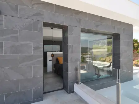Villa Sareva – 250 m² avec piscine 11×4 m, vue vallée : photo 31