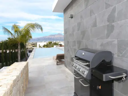 Villa Sareva – 250 m² avec piscine 11×4 m, vue vallée : photo 38