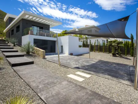 Villa Sareva – 250 m² avec piscine 11×4 m, vue vallée : photo 39