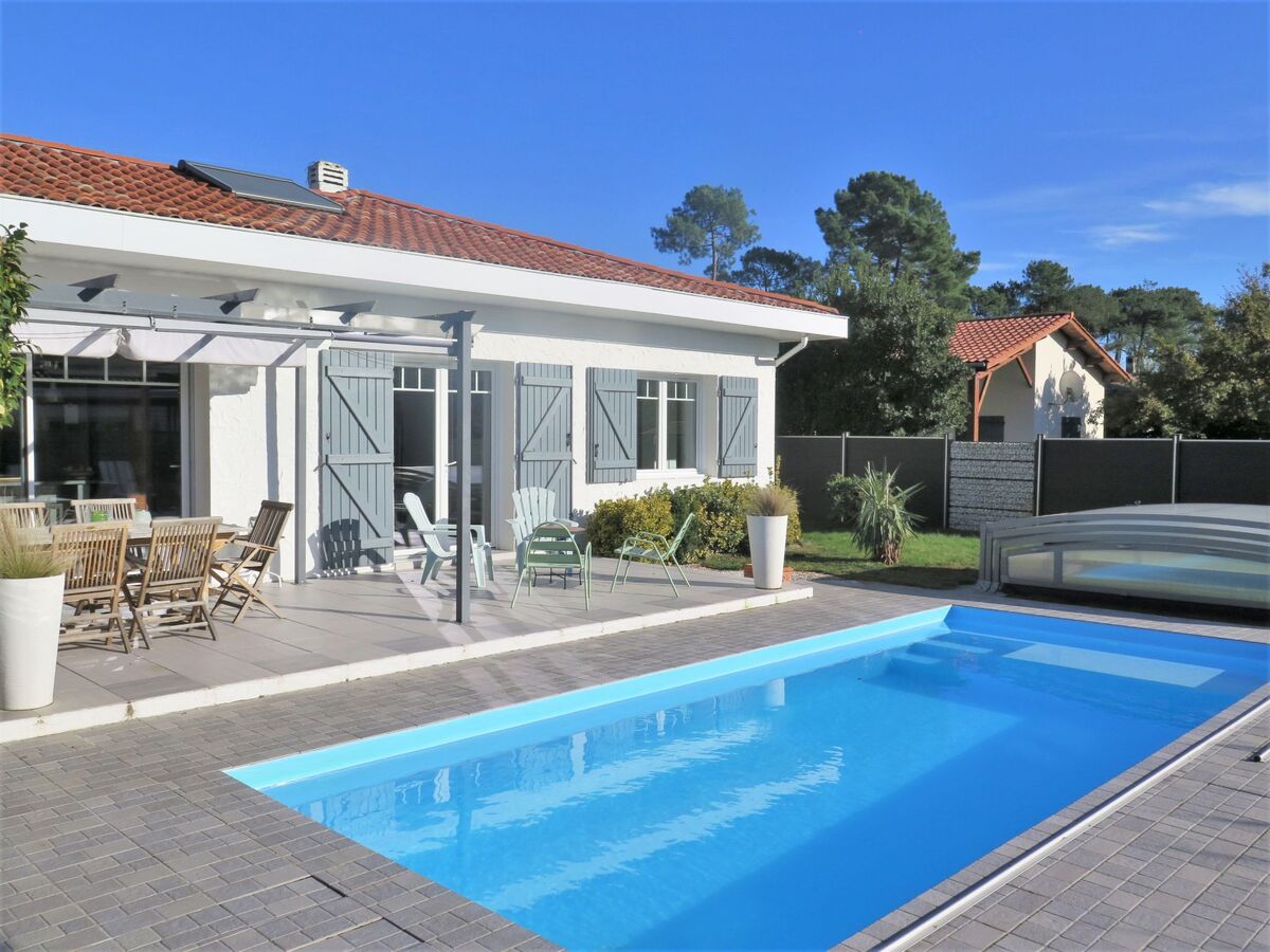 Villa Camélia – piscine couverte et jardin 750 m² à Andernos - Photo 1