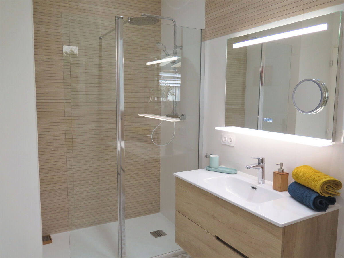 Villa Camélia – piscine couverte et jardin 750 m² à Andernos - Photo 16