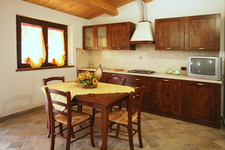 Villa Raggio di Sole à Cagli, 11 pers., piscine privée - Photo 3