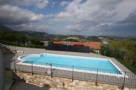 Location villa à Cagli, Villa de ferme avec piscine