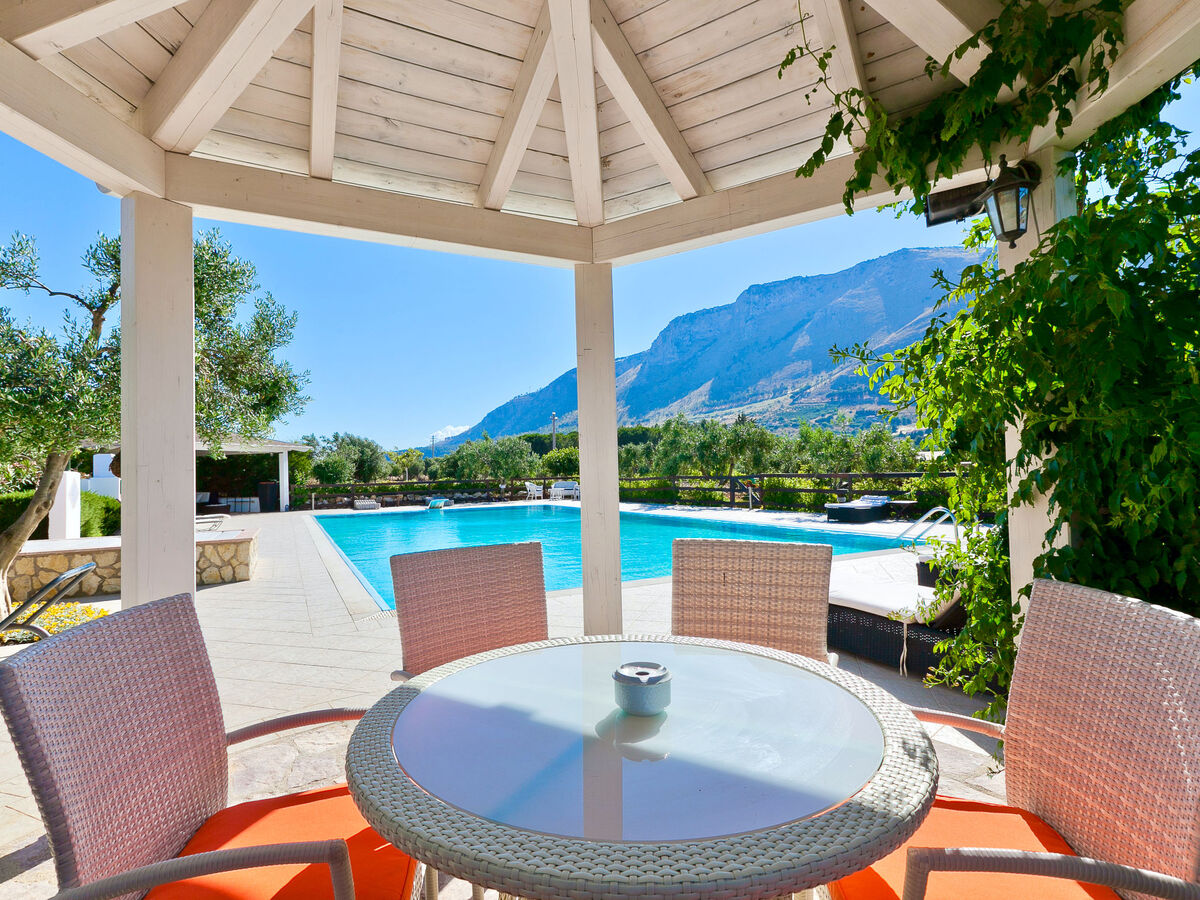 Villa Tenute Aversa, 11 pers., piscine & terrain - Photo 2