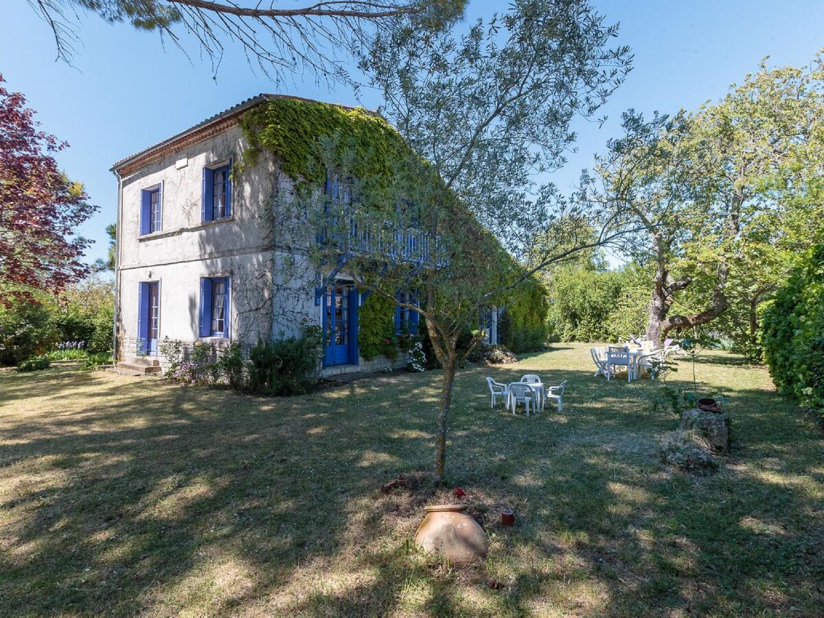 Les Figuiers – Maison 7 chambres, jardin 1200 m² - Photo 1