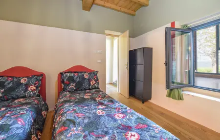 Maison 27 pers. à Fortunago : piscine, sauna et 3 salons : photo 30