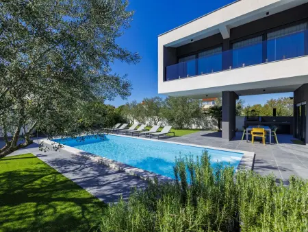 Villa Dots n' Stripes à Fažana, piscine privée 9x4m : photo 17