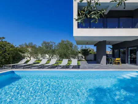 Villa Dots n' Stripes à Fažana, piscine privée 9x4m : photo 45