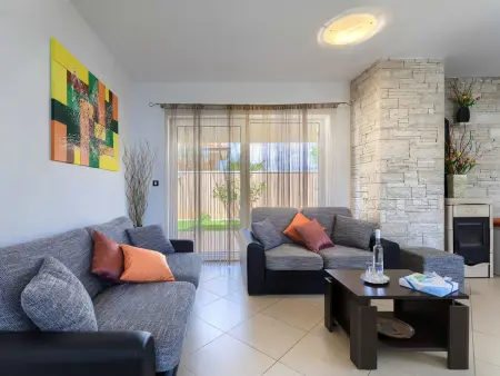 Villa Zara, maison 145 m² avec piscine privée à Pula : photo 6