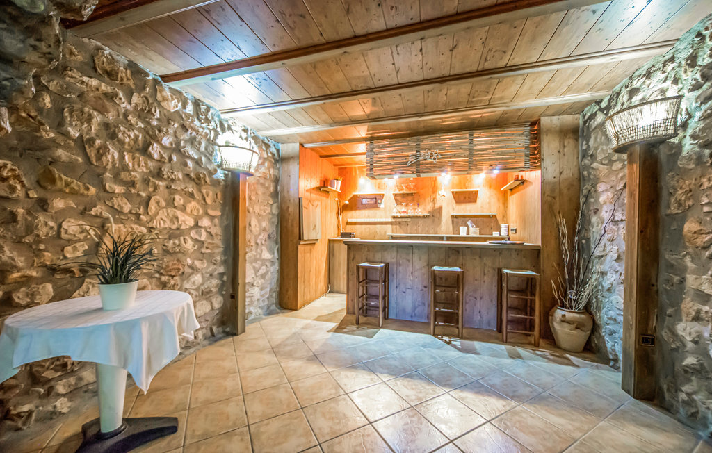 Maison rurale 5 chambres, 450 m², 16 personnes aux Coves - Photo 5