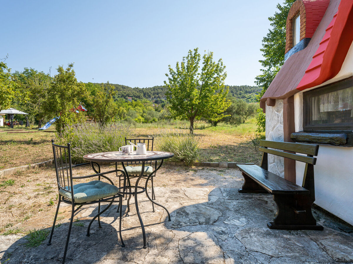 Bungalow Little Castle à Skradin, 11 km de la mer - Photo 3
