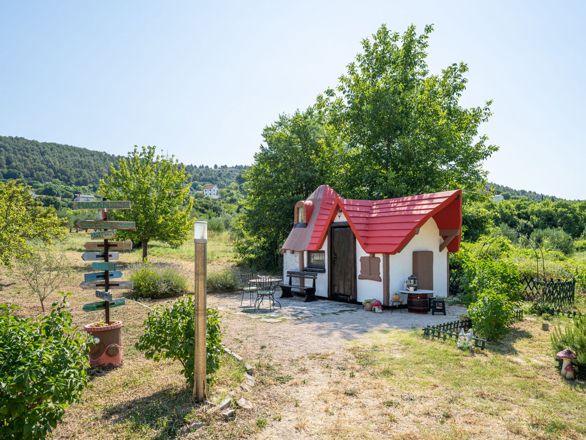 Bungalow Little Castle à Skradin, 11 km de la mer - Photo 29