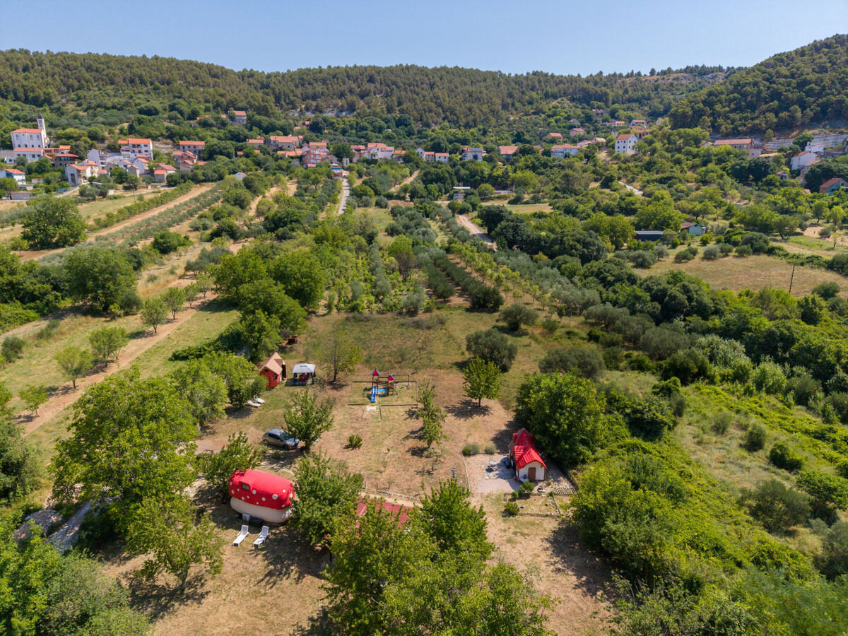 Bungalow Little Castle à Skradin, 11 km de la mer - Photo 30