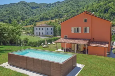 Location maison à Borgo Pace (PU), Villa à Borgo Pace avec Piscine Privée
