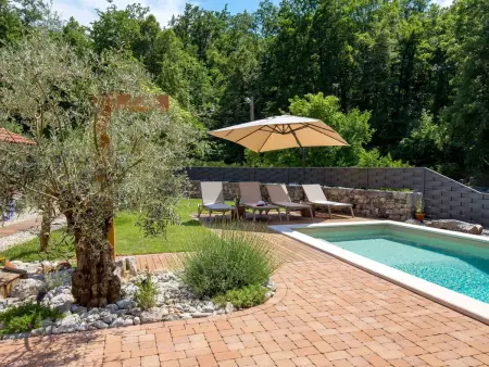 Villa Antonio, maison 3 étages avec piscine chauffée : photo 8