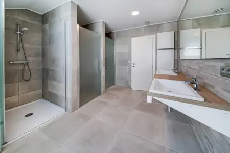 Romulus – Maison 20 personnes, 8 chambres près des Ardennes : photo 33