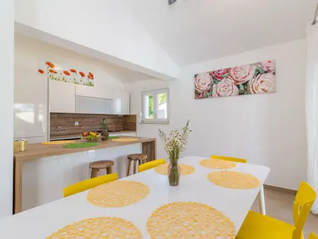 Maison Mario avec piscine chauffée à Svetvinčenat : photo 9