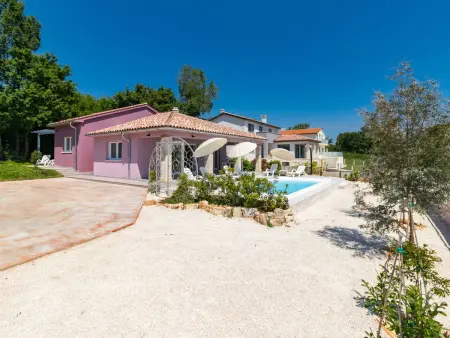 Maison Mario avec piscine chauffée à Svetvinčenat : photo 15