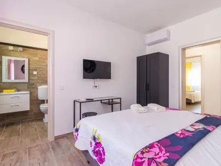 Maison Mario avec piscine chauffée à Svetvinčenat : photo 17