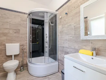 Maison Mario avec piscine chauffée à Svetvinčenat : photo 21
