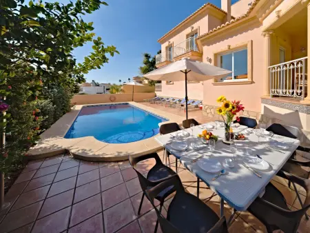 Villa Liriopadel à Calpe – 7 chambres, piscine et terrain clos - Photo 1