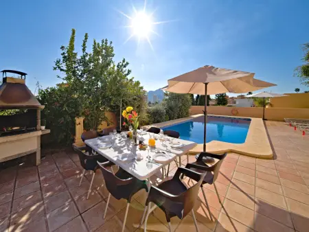 Villa Liriopadel à Calpe – 7 chambres, piscine et terrain clos - Photo 3