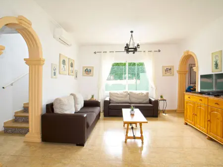 Villa Liriopadel à Calpe – 7 chambres, piscine et terrain clos - Photo 7