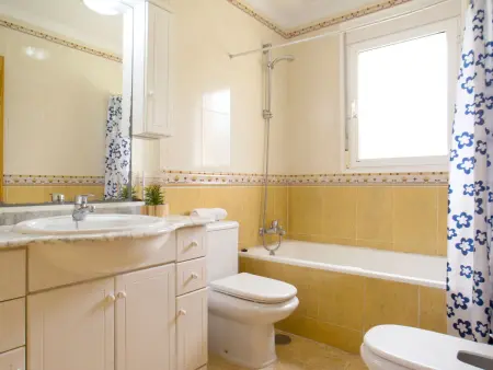 Villa Liriopadel à Calpe – 7 chambres, piscine et terrain clos - Photo 18