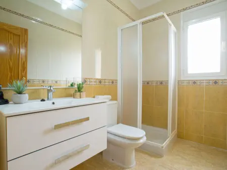 Villa Liriopadel à Calpe – 7 chambres, piscine et terrain clos - Photo 19