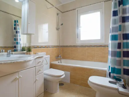 Villa Liriopadel à Calpe – 7 chambres, piscine et terrain clos - Photo 20