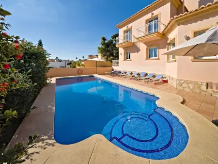 Villa Liriopadel à Calpe – 7 chambres, piscine et terrain clos - Photo 27